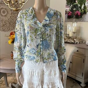 Chic Floral Button-Up Blouse - Pure Silk
